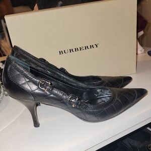 BURBERRY QUILTED REAL LEATHER PUMPS EUC SIZE 39